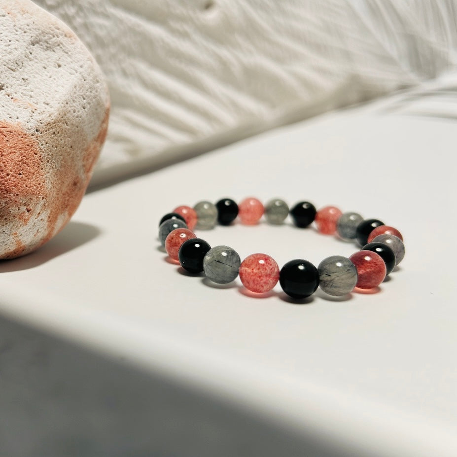 Guardian of Love & Clarity – Strawberry Quartz · Obsidian · Rutilated Quartz