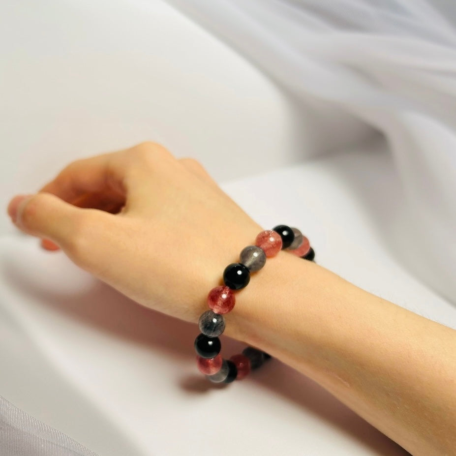Guardian of Love & Clarity – Strawberry Quartz · Obsidian · Rutilated Quartz