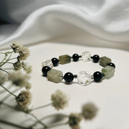 Frosted Clarity – Rutilated Quartz · Clear Quartz · Obsidian